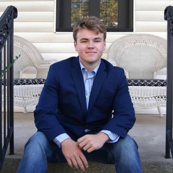 Meet your Posher, Lucas - Picture 1 of 1